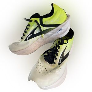 Brooks Hyperion Elite 2 Men’s 9 (women’s 10.5) unisex racing shoe